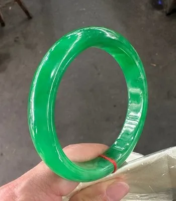 

Natural Grade AAA Icy Green Burmese Jade jadeite bracelet