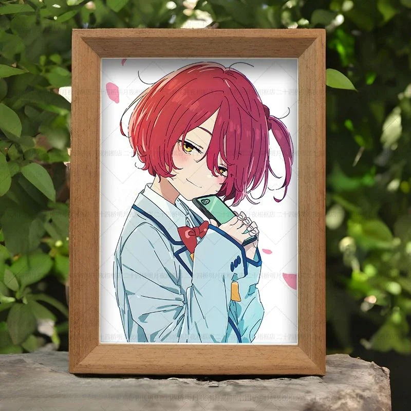 Komari Chika Stereoskopowa ramka na zdjęcia Makeine: też wiele bohaterów losujących! Anime Peripherals Personality Delicate Bedroom Ornament