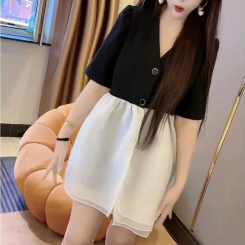 2024 Women's Summer New Blouses Korean Commute Patchwork Contrast Color V-neck Ruched Button Loose Mid-length Short Sleeve Shirt