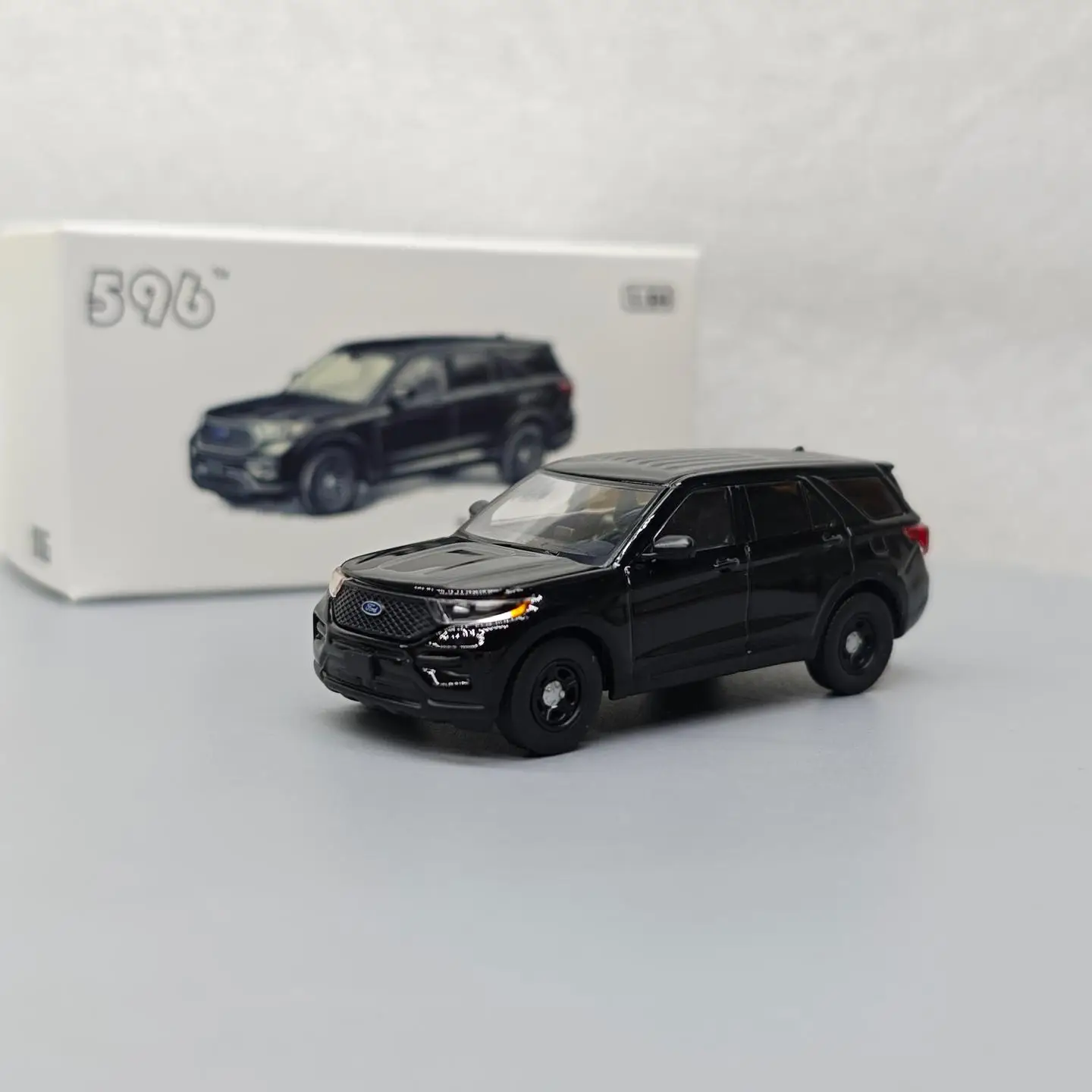 1:64 Explorer SUV Simulation Legierung Mini Auto Modell Hobby zum Sammeln von Spielzeug Geschenken