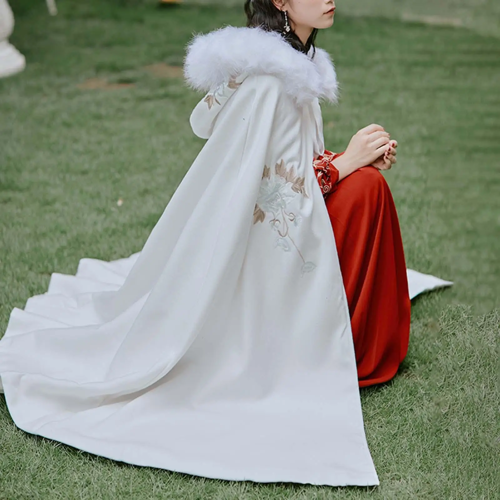 capa-feminina-de-outono-estilo-chines-sobretudo-oriental-com-capuz-e-forro-grosso