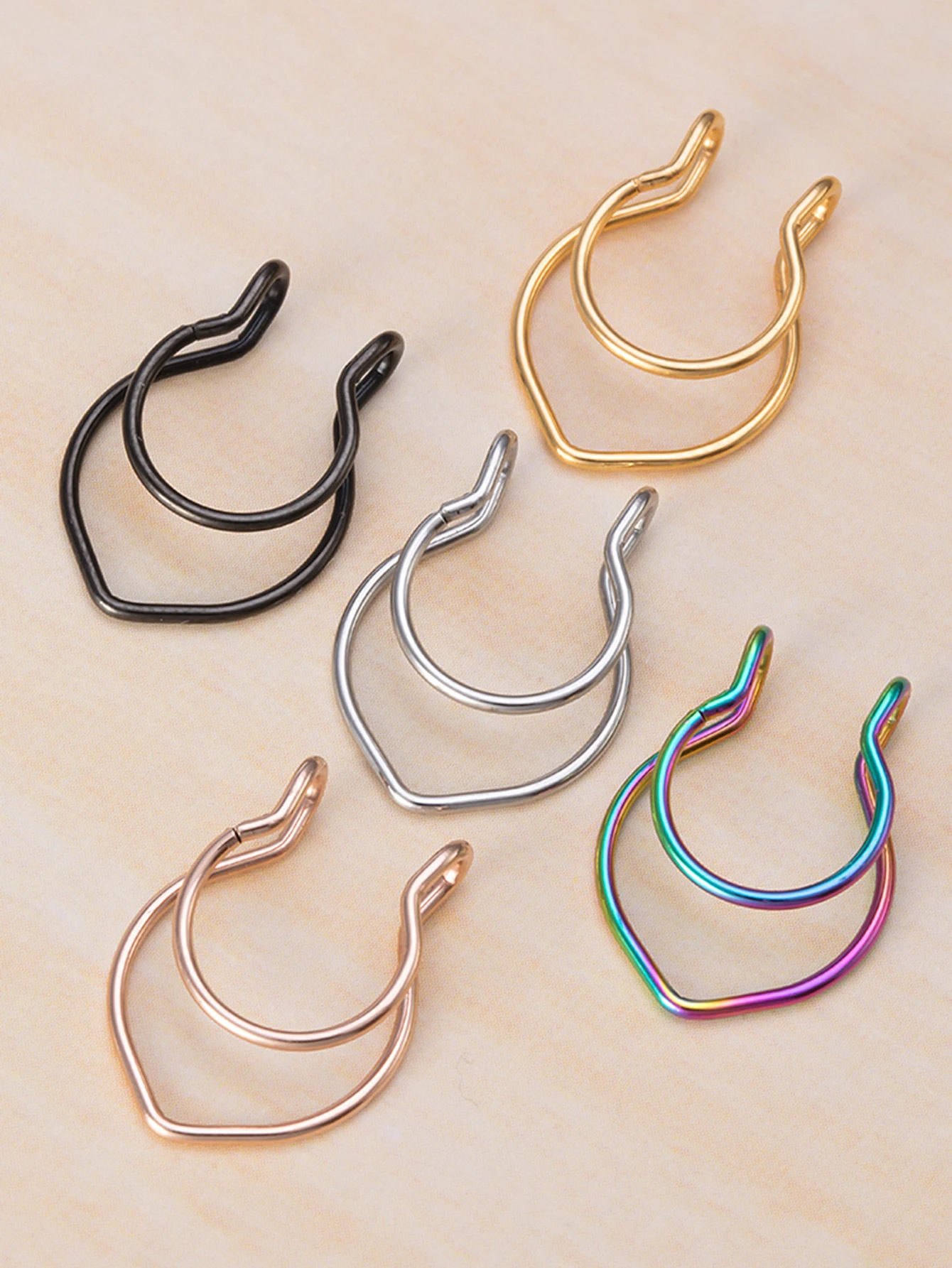 1pc Fashion Punk Fake Nose Septum Rings Hoop Stainless Steel Faux Nose No Piercing Clip Septum Nose Rings Fake Piercing Jewelry