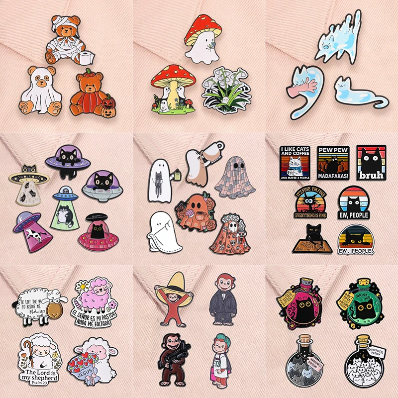 2-6 Stück/Set Halloween-Geister-Emaille-Pins, Punk-Kürbis, Tag der Toten, Niedliche Weltraum-Katze, Pilz, Frosch, Tier-Broschen, Anstecknadeln, Schmuckgeschenk