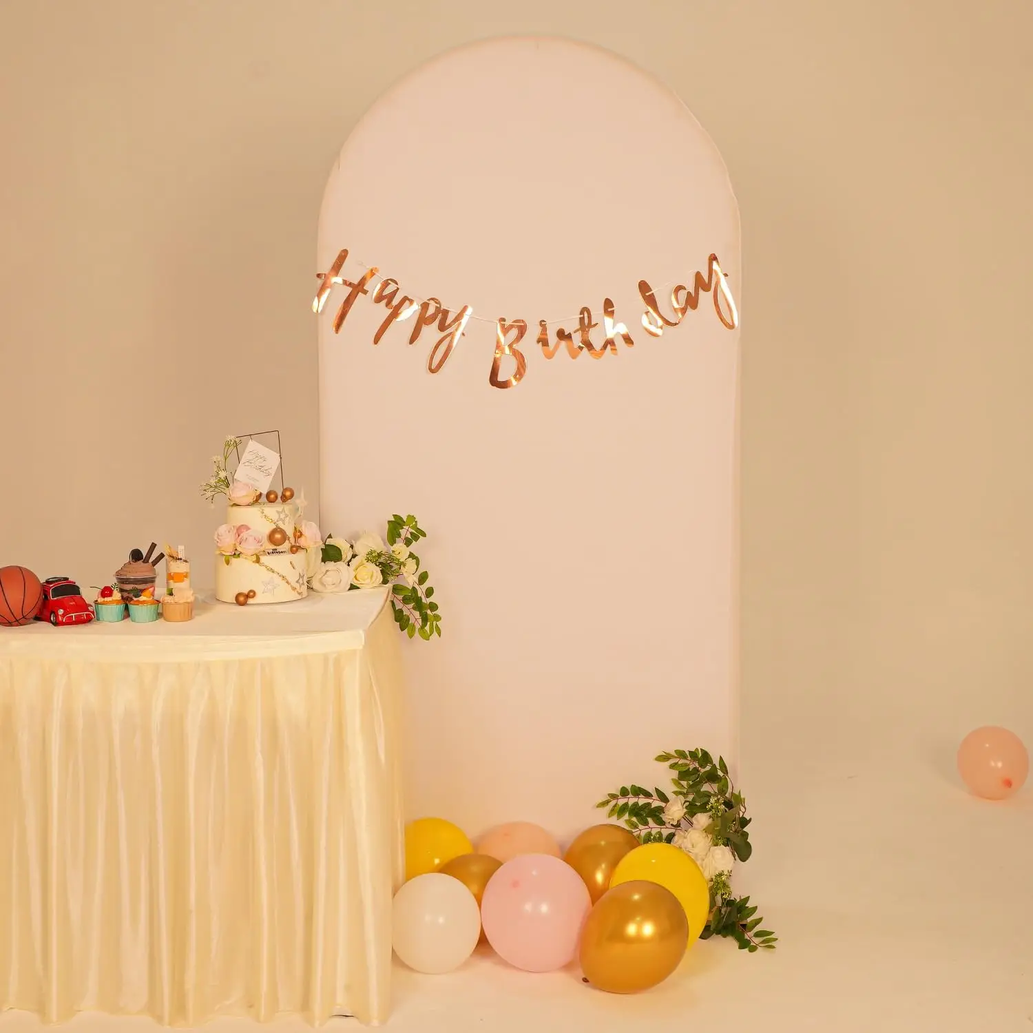 

Подставка для свадебной арки и набор белых чехлов, металлическая подставка для золотой фоновой арки длиной 6,6 футов и чехол для вечеринок, украшение Doom