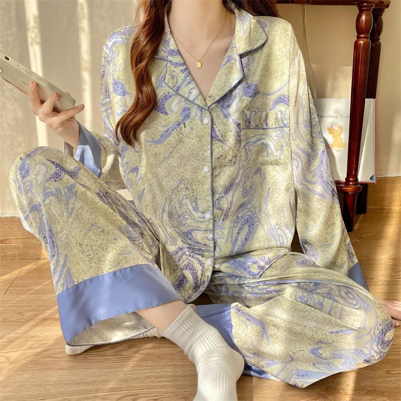 Conjunto de Pijama de satén de seda sintética para Mujer, ropa de dormir de manga corta con botones, estampado, 2 piezas, Verano