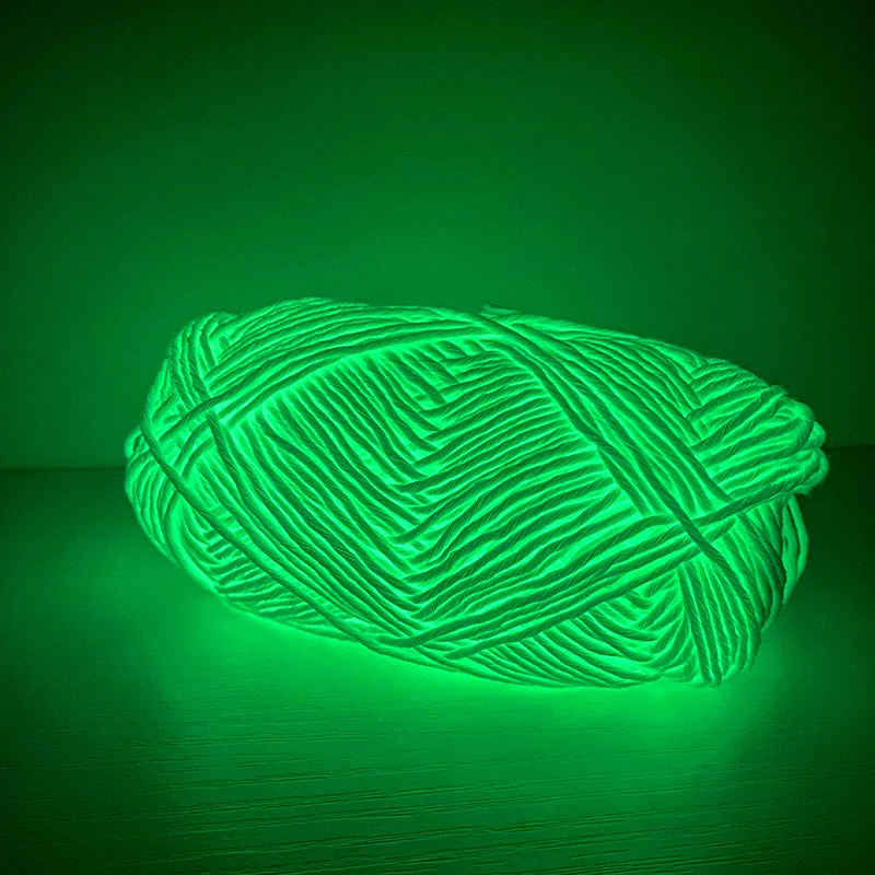 

50g Luminous Yarn Polyester Hand Knitted Luminous Yarn DIY Weave Glow In The Dark for For Cardigan Scarf Suitable for Kids Woman