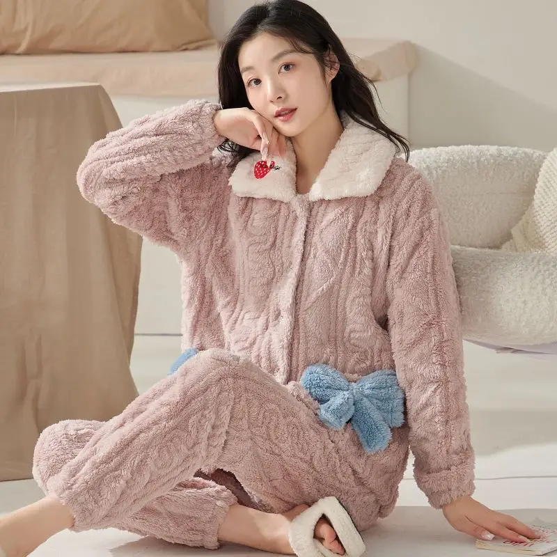 

Female Large Size Coral Fleece Add Fleece To Thicken Can Be Worn Outside Flannel Loungewear Set Wintertime Pajamas Fashion