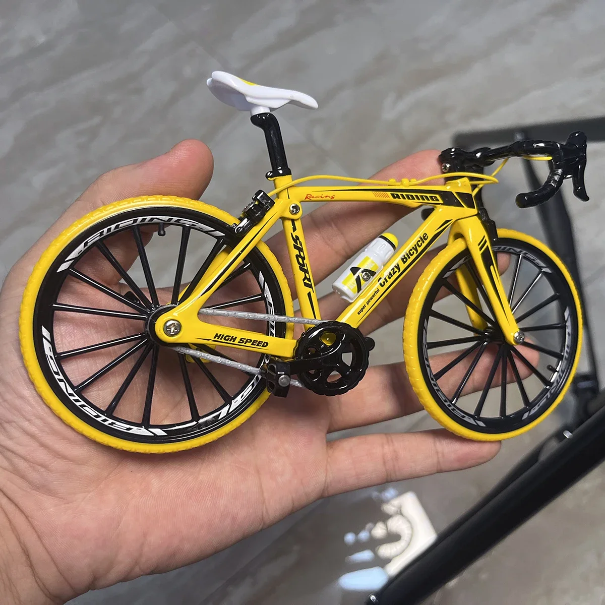 

1:10 Model Finger Alloy Bicycle Diecast Mountain Off-road Bike Yellow Bike Toy Bend simulation Collection Mini Toys