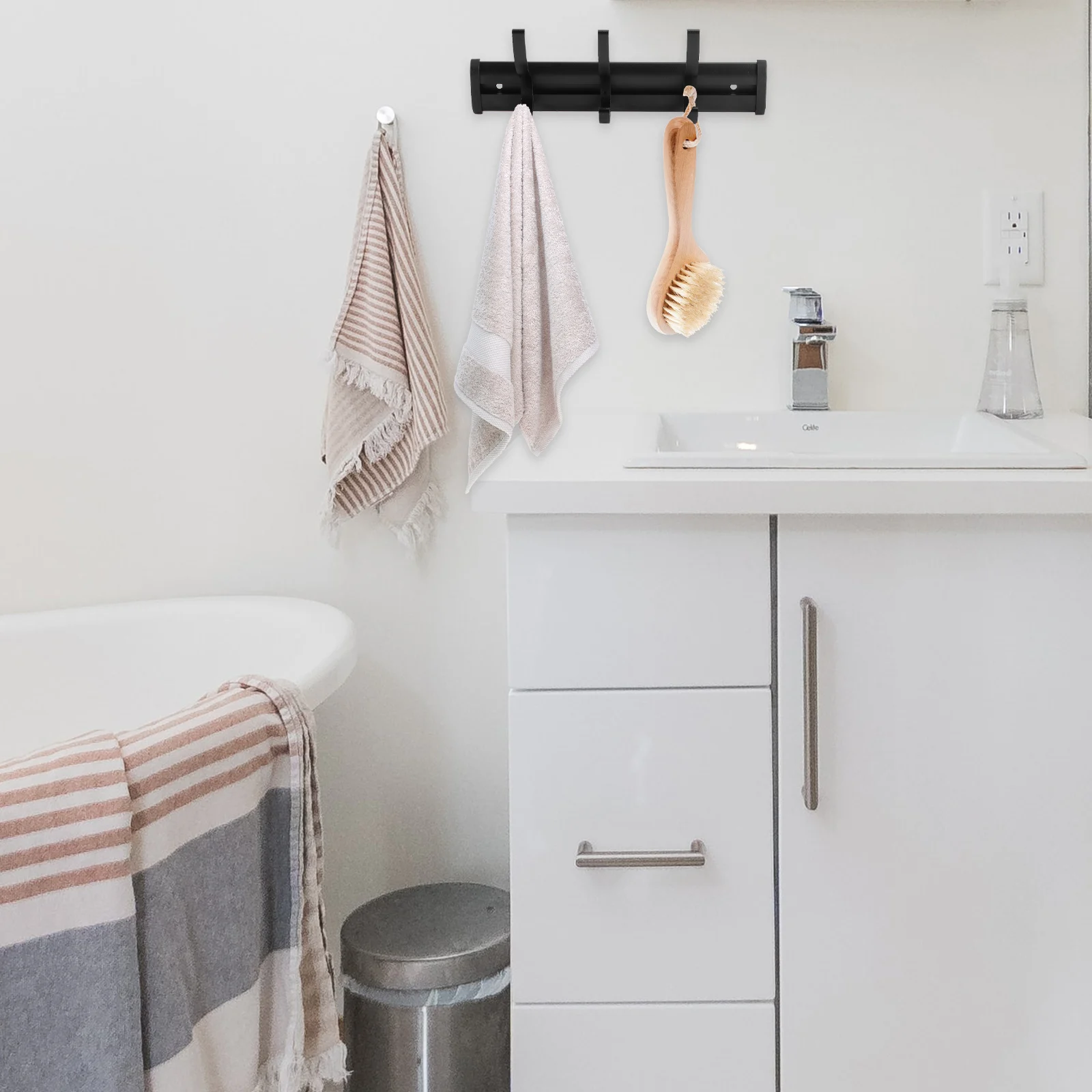 

1pc Bathroom Storage Hook Space Aluminum Wall Mounted Towel Hanger Durable Toilet Accessories Black Hotel Salon Use
