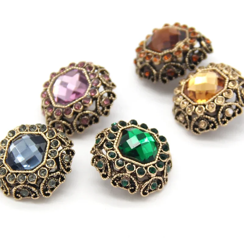 Vintage Rhinestones Gold Metal Jewelry Sewing Buttons For Clothes Women Shirt Sweaters Dress Decorations Accessories Wholesale