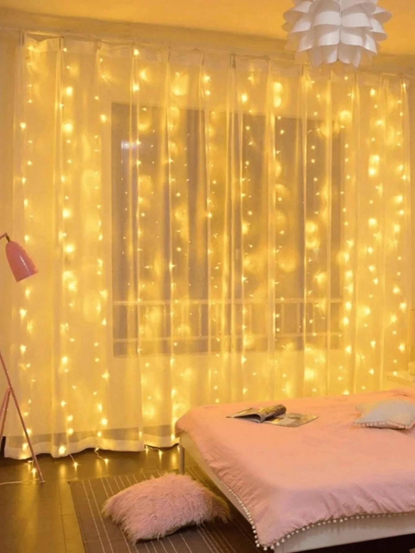 

High quality USB copper wire curtain fairy lights with remote control. Soft and flexible copper wire, easy to shape and decorate