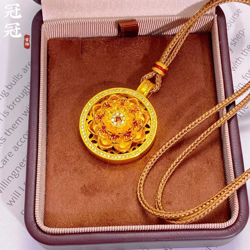 2026 Chinese Traditional Court Style Rotatable Sand Gold Lotus Pendant Brass Gold Plated Inlaid Rhinestone For Diy Braided Rope