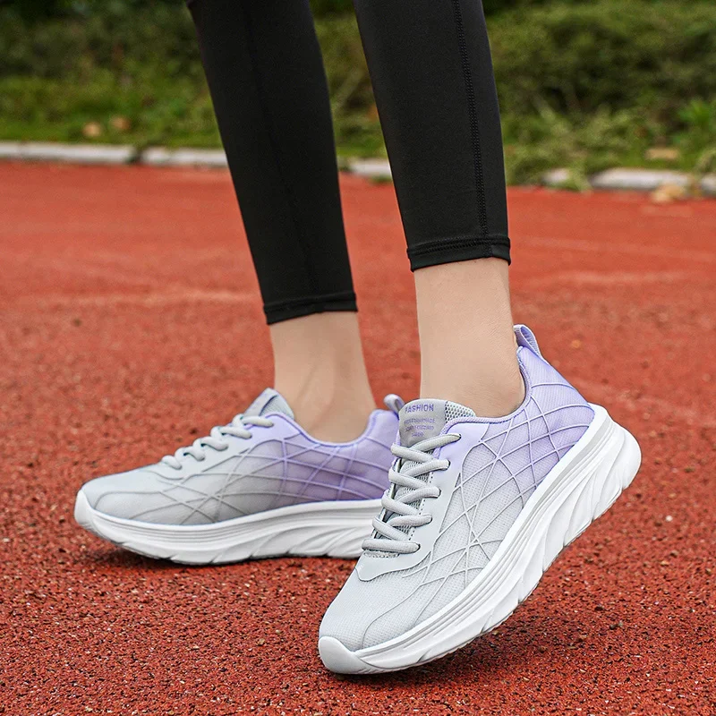 2024 neue Art weibliche Laufsport schuhe atmungsaktive Mesh Damen Fitness Sport Training Turnschuhe leichter Wanders chuh