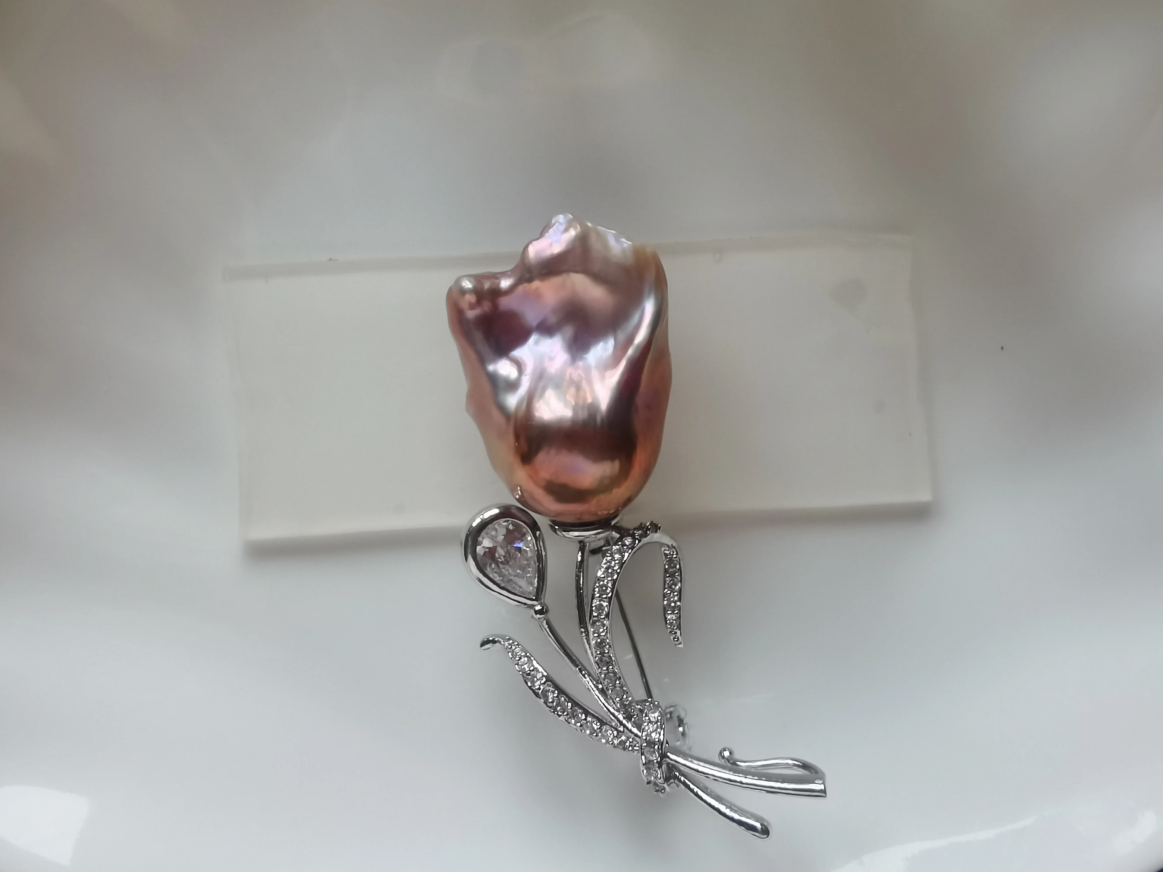 

Natural Baroque pin brooch, high-end handmade flower chest flower AAA13-18mm ﻿