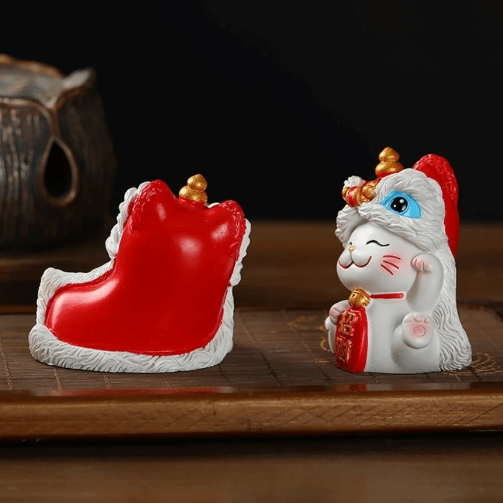 Kawaii Beckoning Cat Desktop Ornament Wealth Decoration Lucky Cat Sculpture Figurine Good Fortune New Year Cat Statue Home Decor