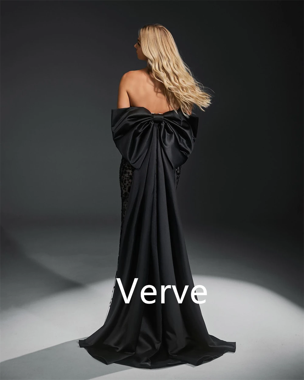 

Customized Mermaid Black Satin Evening Dresses Exquisite Sweetheart Sleeveless Homecoming Dress Luxury Bow Celebrity Gowns