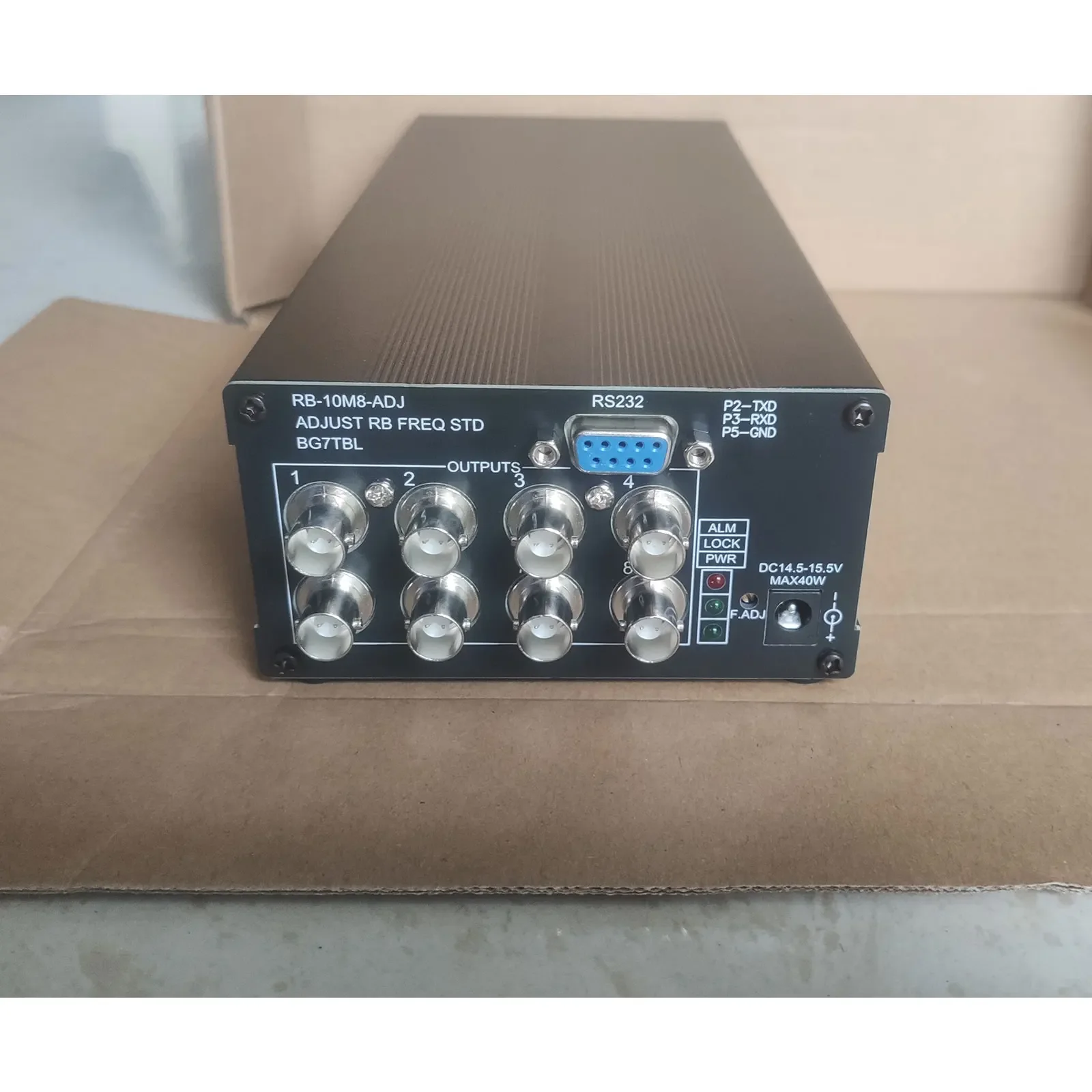 2026 10kHz-150MHz 8-Channel Adjustable Clock Source Built-in SA.22C Rubidium Clock Frequency Standard with BNC Connector