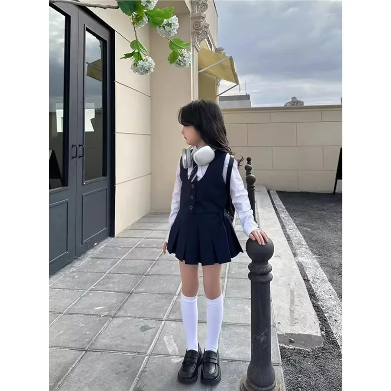 

Весна-Осень Новая белая блузка + жилет + юбка JK 3 шт. Детские костюмы в консервативном стиле Одежда для маленьких девочек Комплект детской одежды