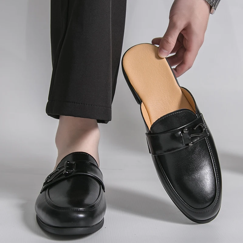 Designer Patent Leather Mens Mules Half Shoes Men Dress Causal Shoes Slides Sandals Black Slippers Breathable Flat Shoes for Men