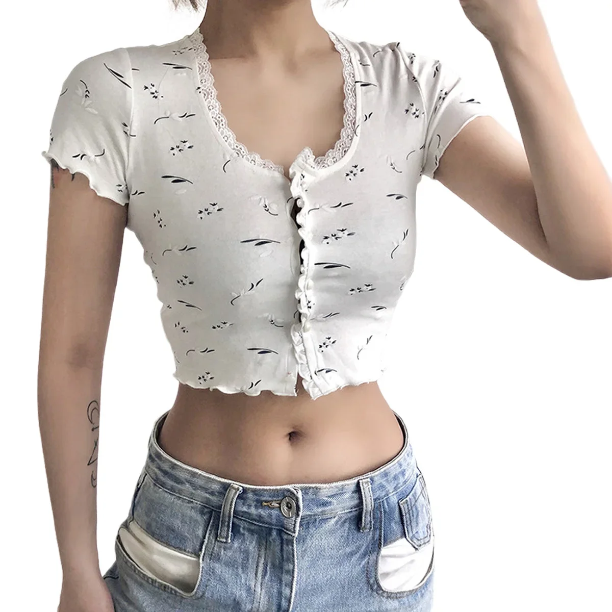 Women Summer Short-Sleeved T-shirt Lace Collar Fashion Print Slim Fit Crop Tops Pearl Button Cardigan Streetwear