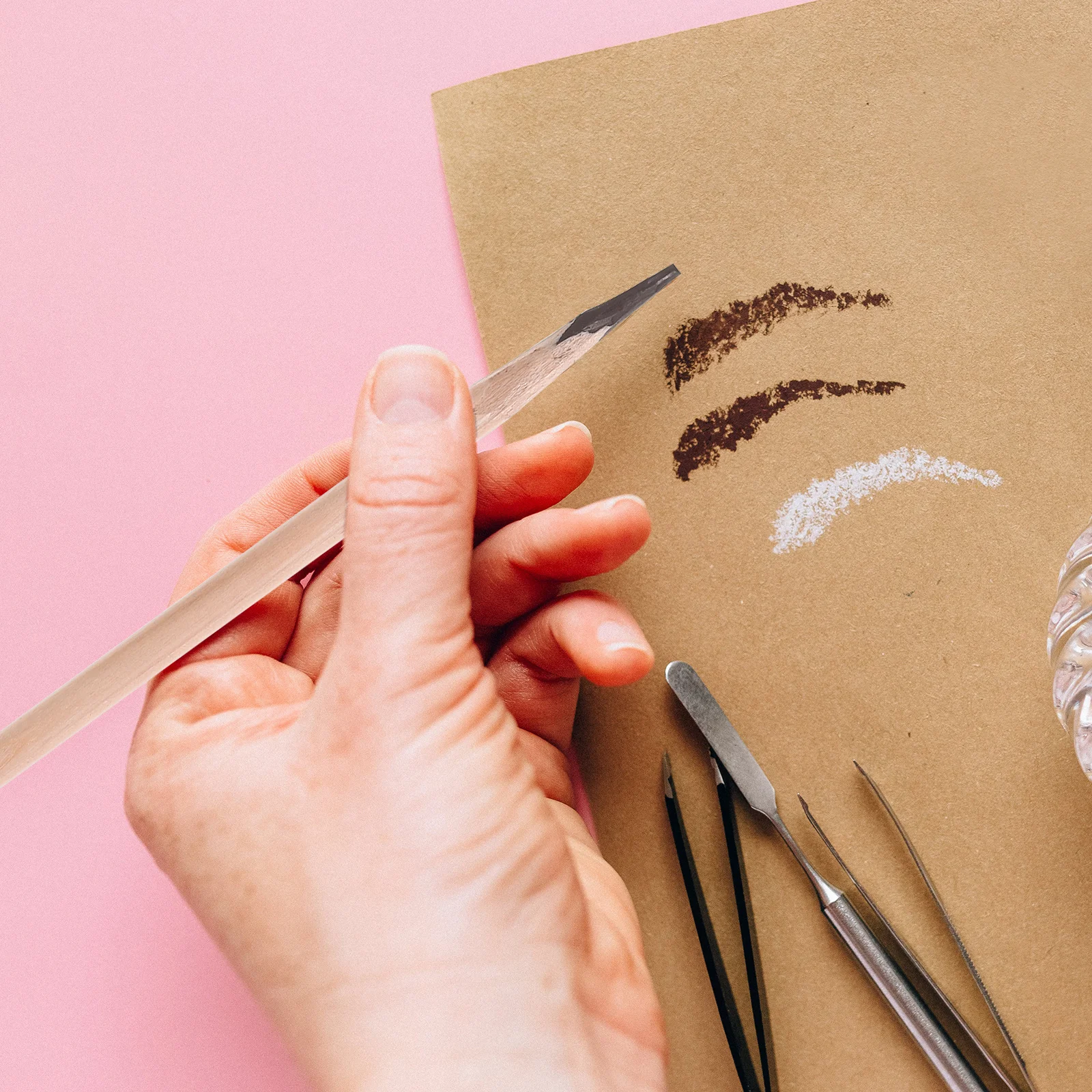 

Long Wearing Wooden Eyebrow Pencil Finish Smudge Proof Brow Definer for Women Everyday Makeup Essential Brow