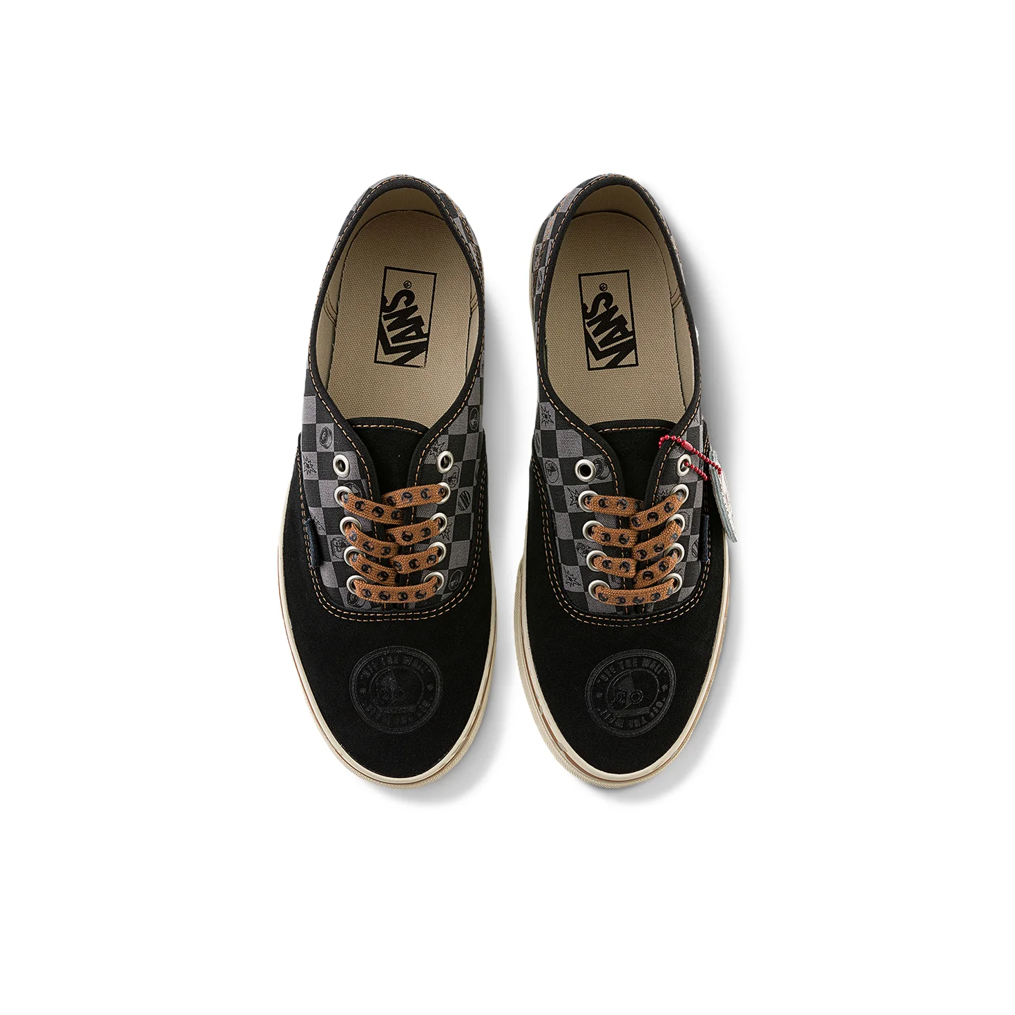 Vans x POP MART Authentic Skat - огляд і ціна Vans Shoes Authentic