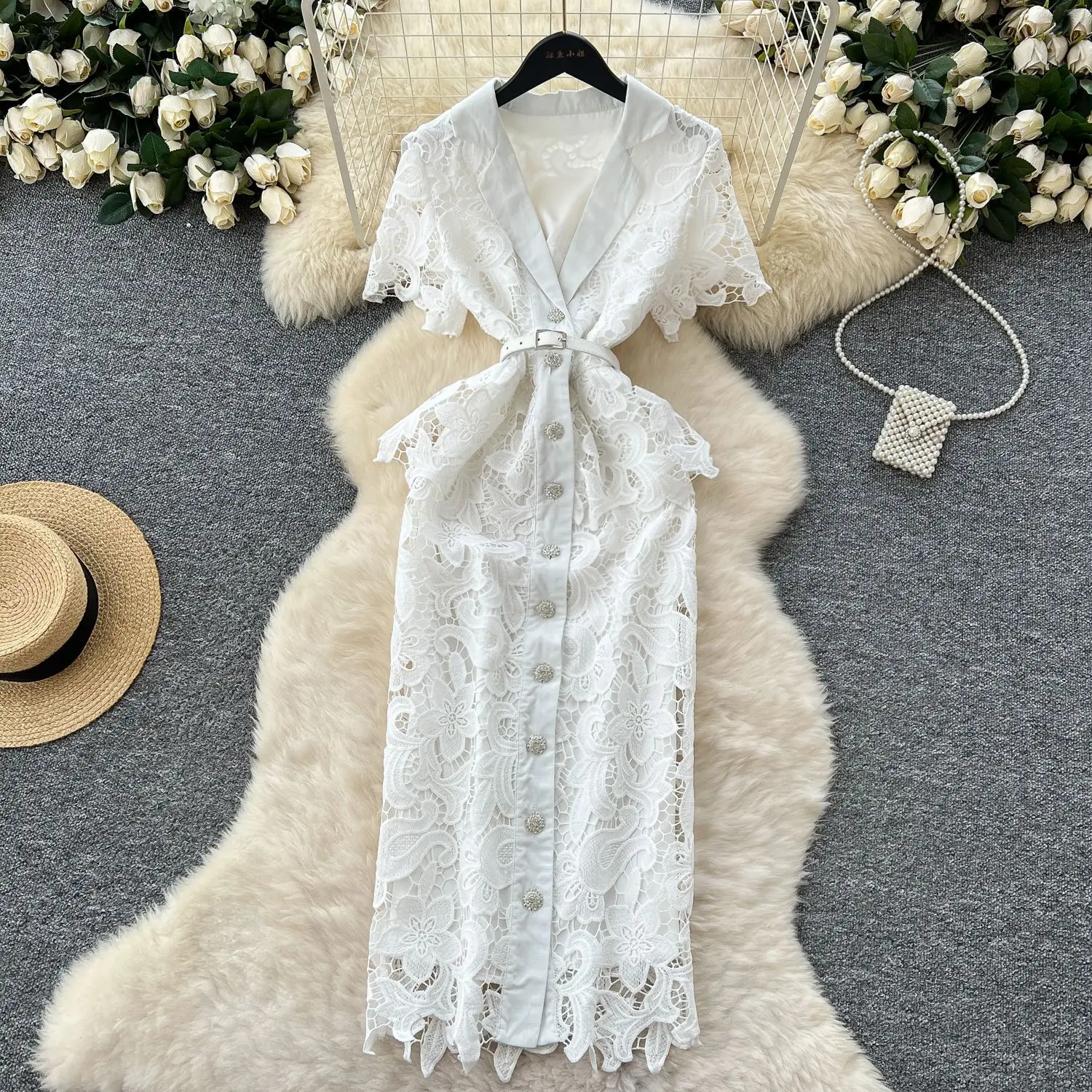 

Элегантные платья высокого качества, лето 2021, модные женские повседневные модные белые однотонные кружевные платья с короткими рукавами и вырезами