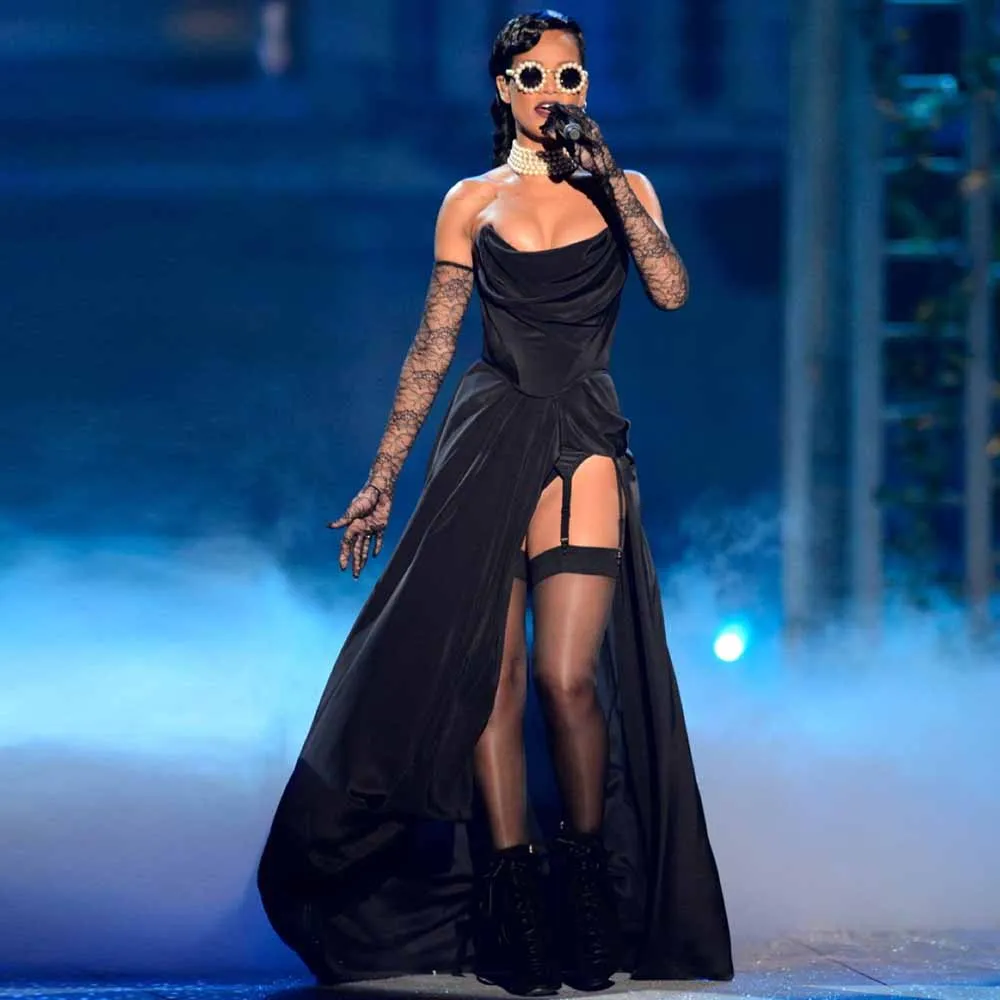 

Классические платья для особых случаев Атласная колонна Вечернее платье Черные драпированные перчатки без бретелек с разрезом по бокам Длинные платья для выпускного вечера