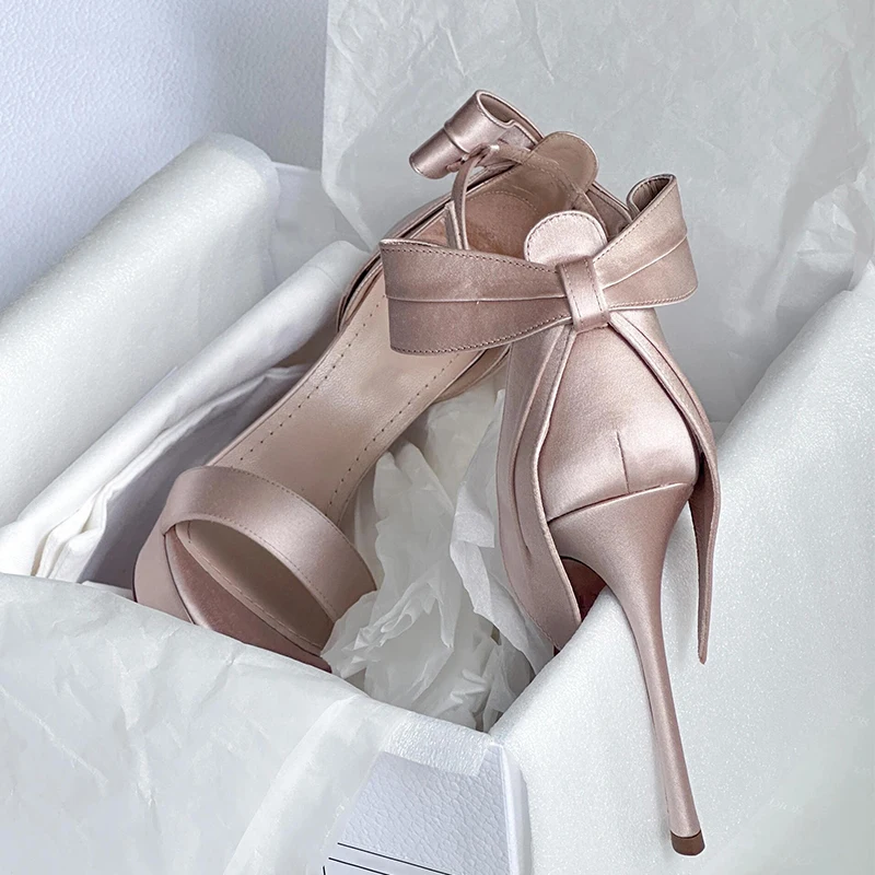 Sandalias tacón needle lazo champagne – Stiletto mujer evento fiesta - imagen 2
