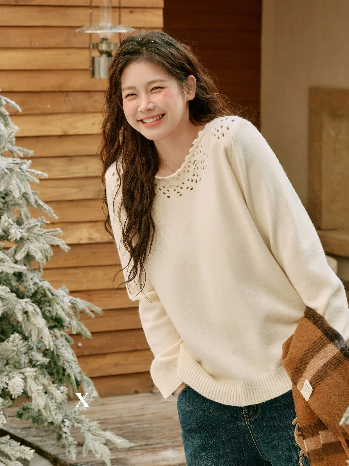 

Вязаный свитер ручной работы с ажурным воротником-лепестком, большие размеры, женский, модный, на зиму 2025, с круглым вырезом, утолщенный, из смесового полиэстера