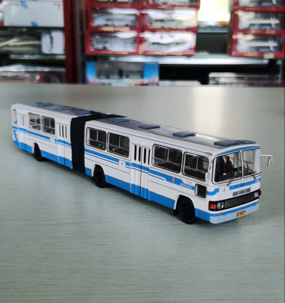 Diecast Maßstab 1:64 Beijing Public Transport BK670 Großes bewegliches Automodell zum Sammeln, Spielzeug, Geschenk, Souvenir, Ausstellungsornament
