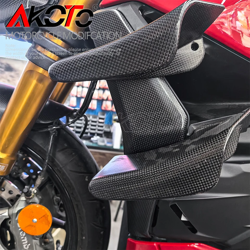 Motorcycles CARBON FIBER RADIATOR END COVERS FOR DUCATI STREETFIGHTER V2 IN MATT PLAIN WEAVE 2022 2023 2024 PARTS