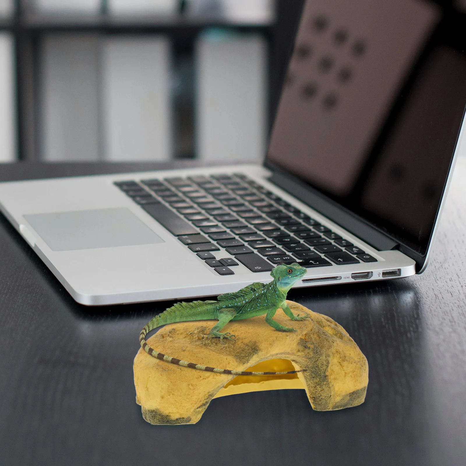 

Reptile Cave Hideout Lifelike Rock Shape Safe Resin Basking Platform Turtle Habitat Aquarium Decorations Bearded Dragon Tank