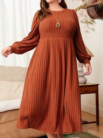 Plus size women's autumn and winter dresses, solid color round neck long sleeve dress maxi dress, autumn and winter plus size wo