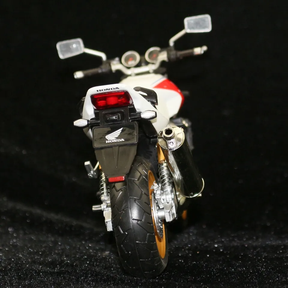 1/12 ホンダ CB1300SF オートバイのおもちゃ AUTOMAXX ダイキャスト
