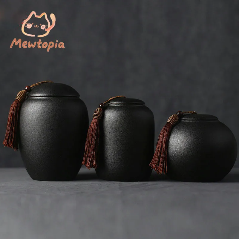Black Ceramic Pet Urn Fine Frosted Black Appearance Family Pet Ashes Placement Memorial Jar Rabbit Cat Dog Ashes Coffin