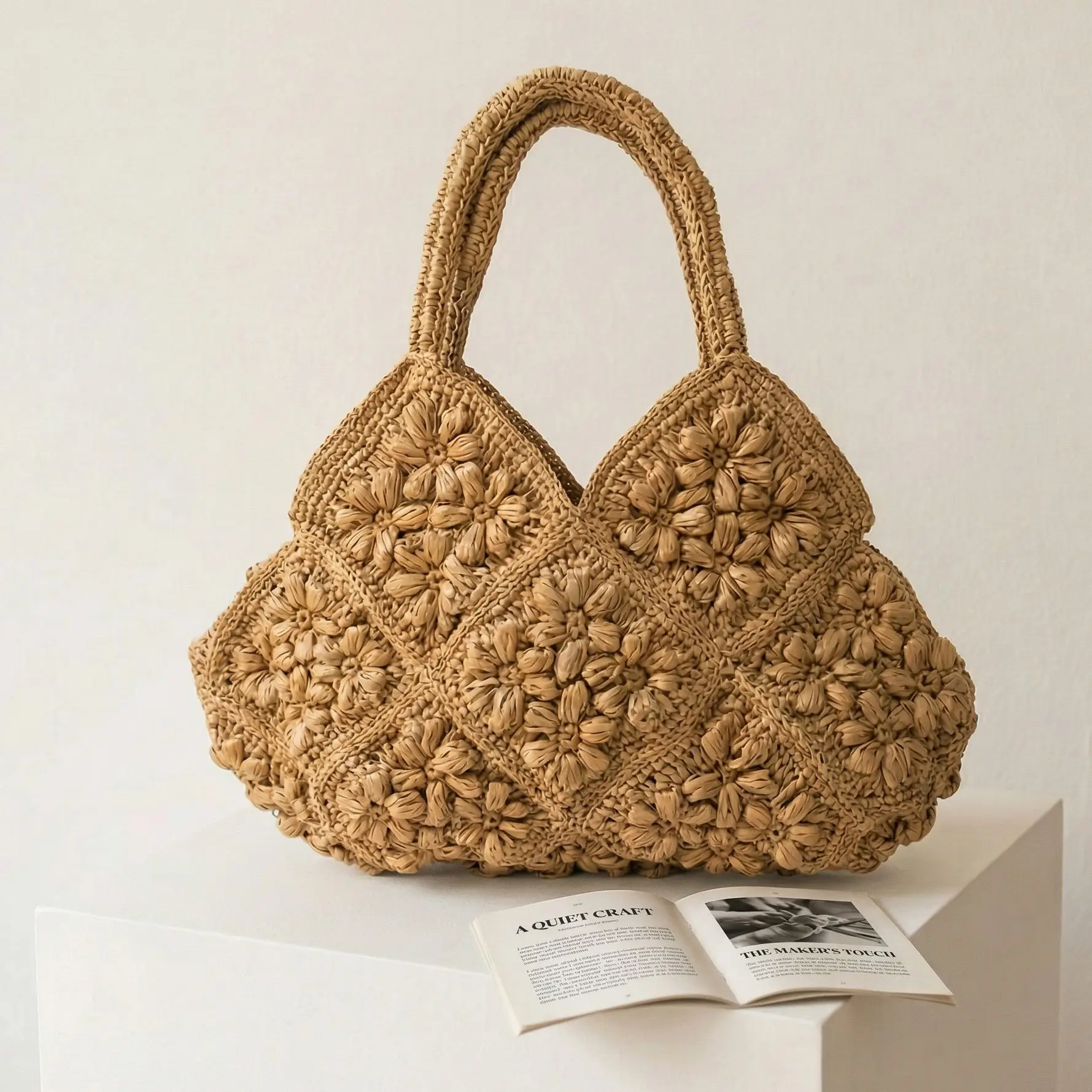 

Handmade Flower Crochet Beach Bag Bohemian Travel Shoulder Bag Paper Rope Knitting Straw Bags for Women Half Moon Shopper Tote