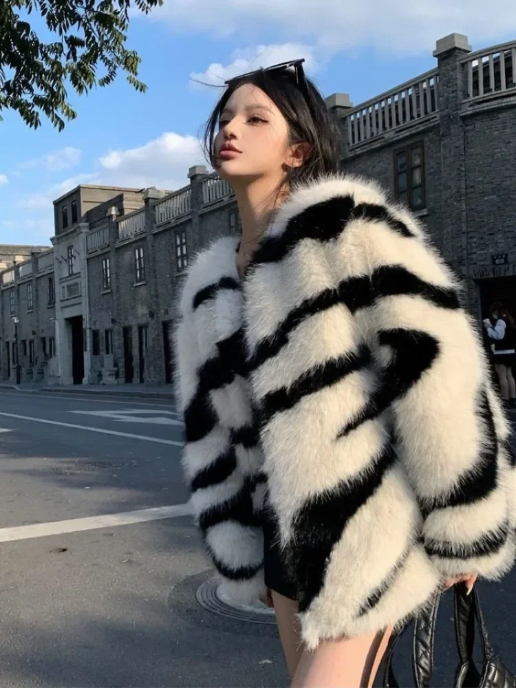 Korean Fashion Zebra Grain Faux Fur Coat Retro Fur Coat Women Autumn and Winter New Streetwear Loose Temperament Winter Jacket