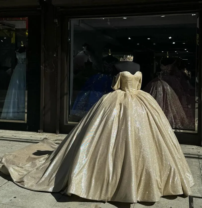 

Chamapgne Classy Princess Charro Quinceanera Dresses Off Shoulder Sparkly Gillter Lace-Up Corset Vestido De 15 Anos 2025