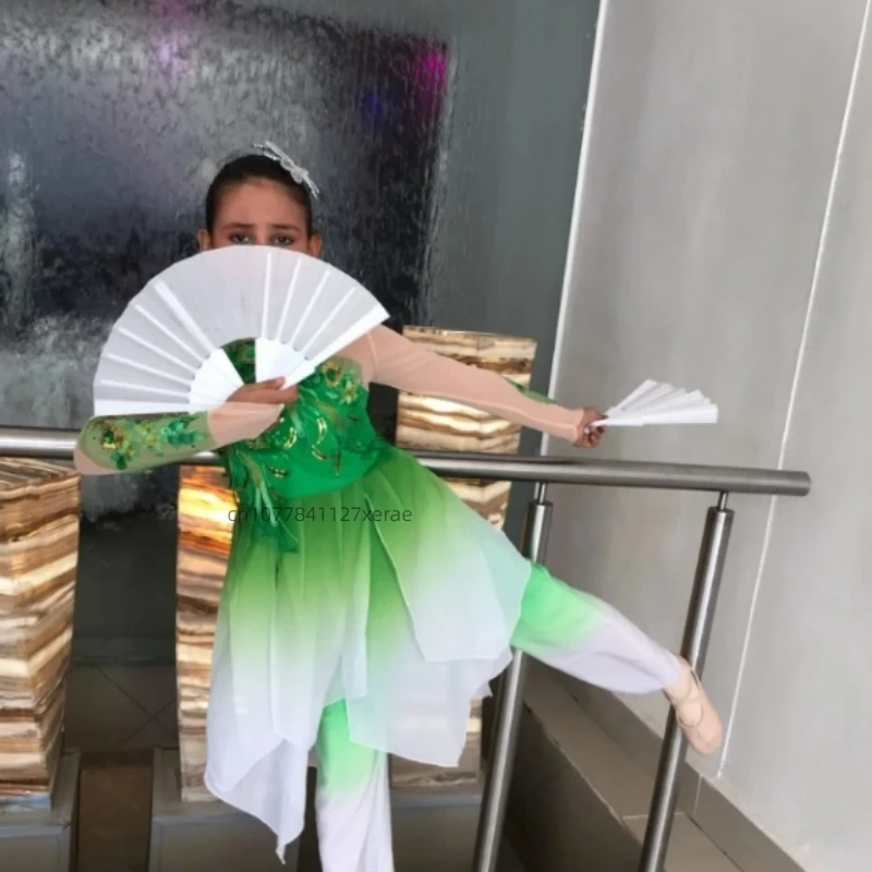 Children's Classical Dance Performance Costumes, Elegant Fan Umbrella Dance for Girls' Yangko, New Ethnic Dance Costumes