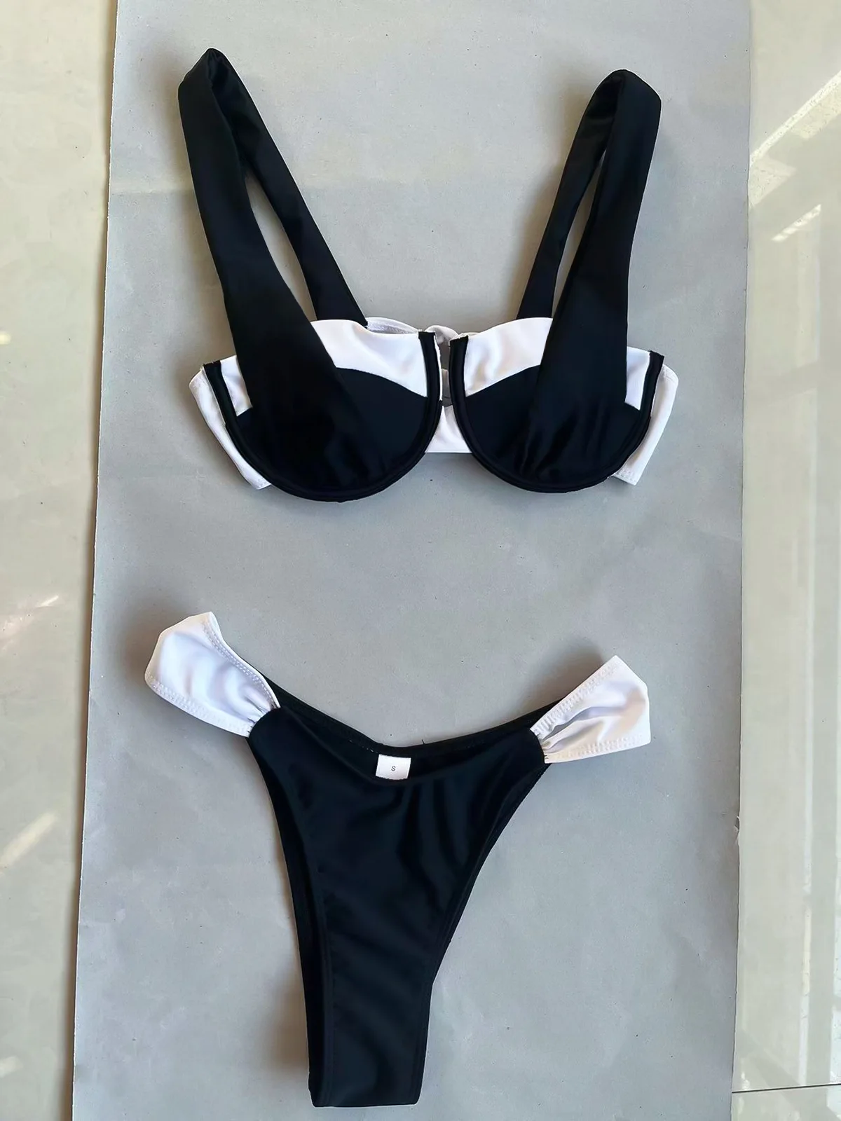 Conjunto de biquíni de luxo para mulheres, tanga brasileira, roupa de banho sexy, moda praia monokini, roupa de banho, fio, verão 2024