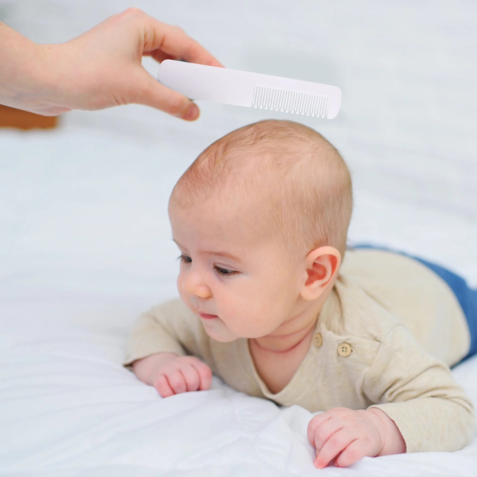 

1 комплект детской массажной расчески, креативная щетка и набор расчесок, легкий маленький размер, удобная переноска, детская щетка для волос, комплект для купания для малышей