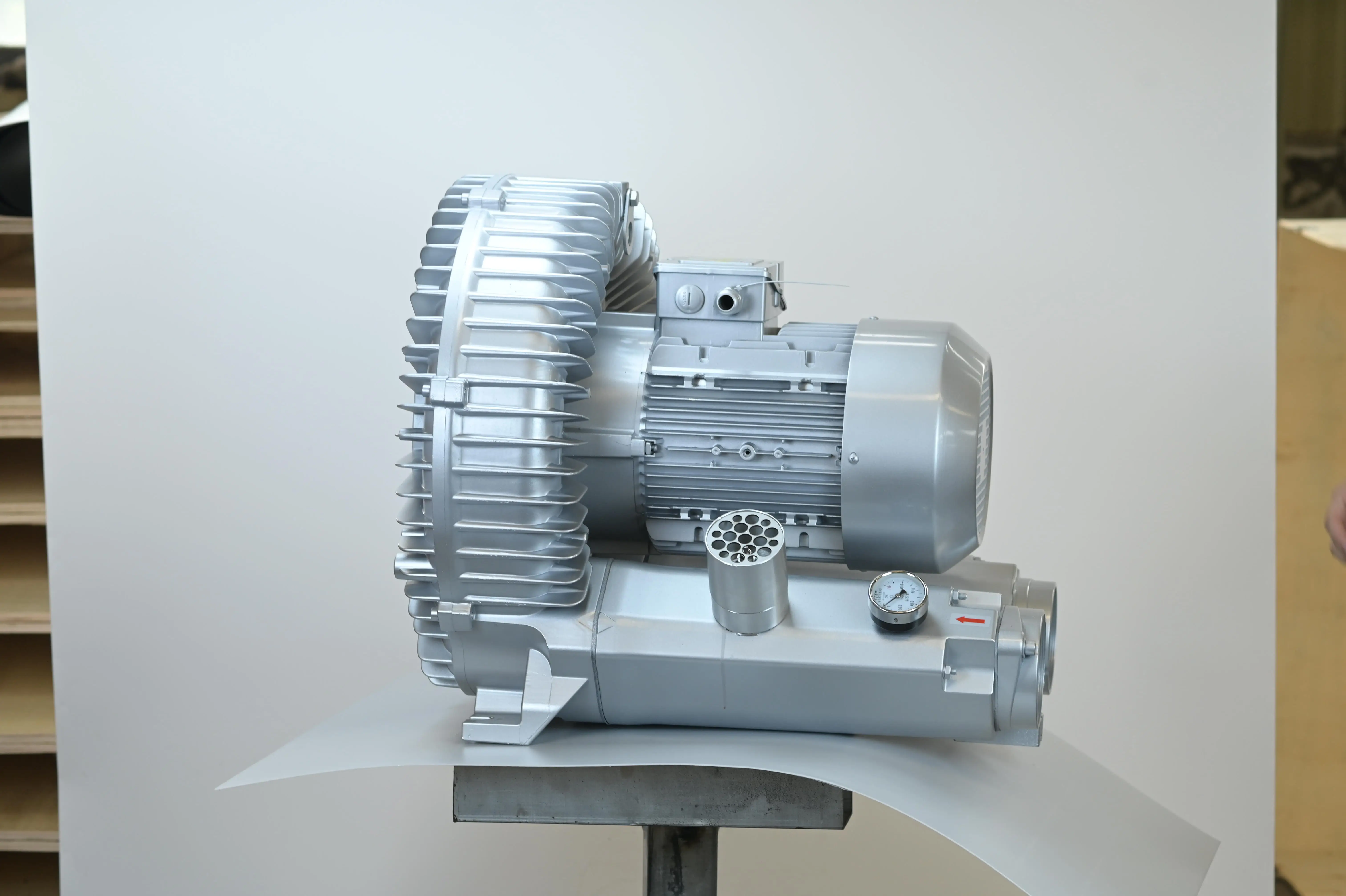 High Pressure 11KW 3 Phase Single Stage Side Channel Blower Air Ring Vacuum Pump For Industrial Suction Conveying