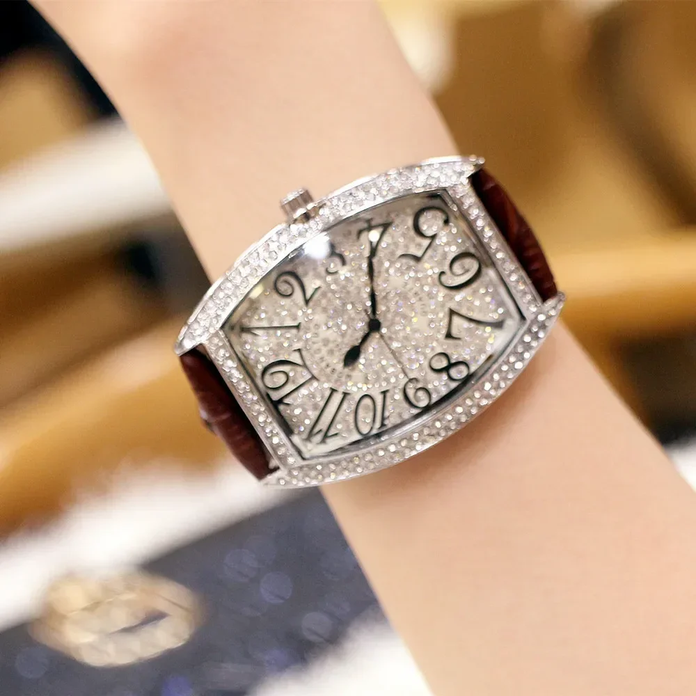 Mobangtuo Men Quartz Watch Reloj Classic Tonneau Dial Diamond Inlay Hip Hop Man Watches Male Luxury Genuine Leather Wristwatch