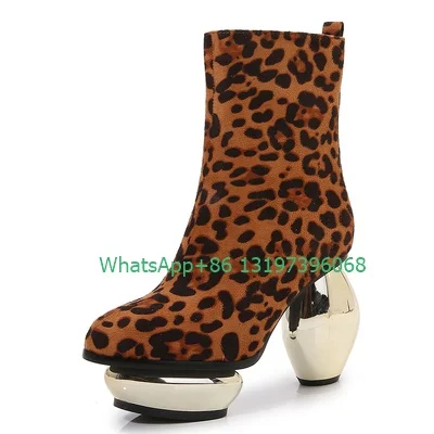 

Lady shaped heel platform cylindrical heel boots patent leather side zip design ankle boots PU white print design boots size 42