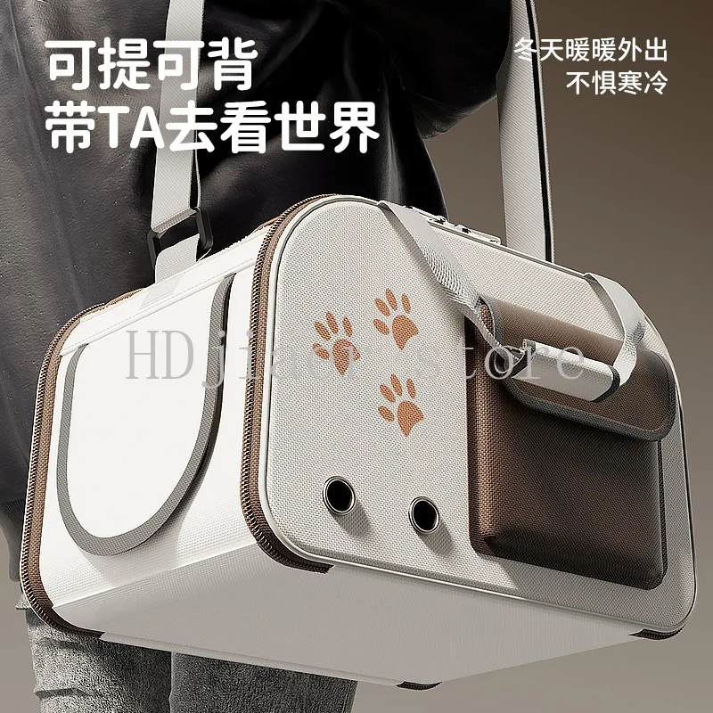 A must-have for cats going out in winter: a warm, portable one-shoulder cat bag that prevents stress, super caring