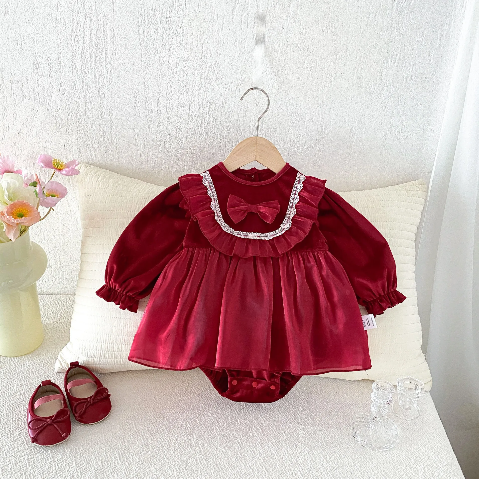Newborn Baby Clothes Jumpsuit Autumn Female Baby Red Velvet Bag Fart Clothes Full Moon Hundred Day Dress