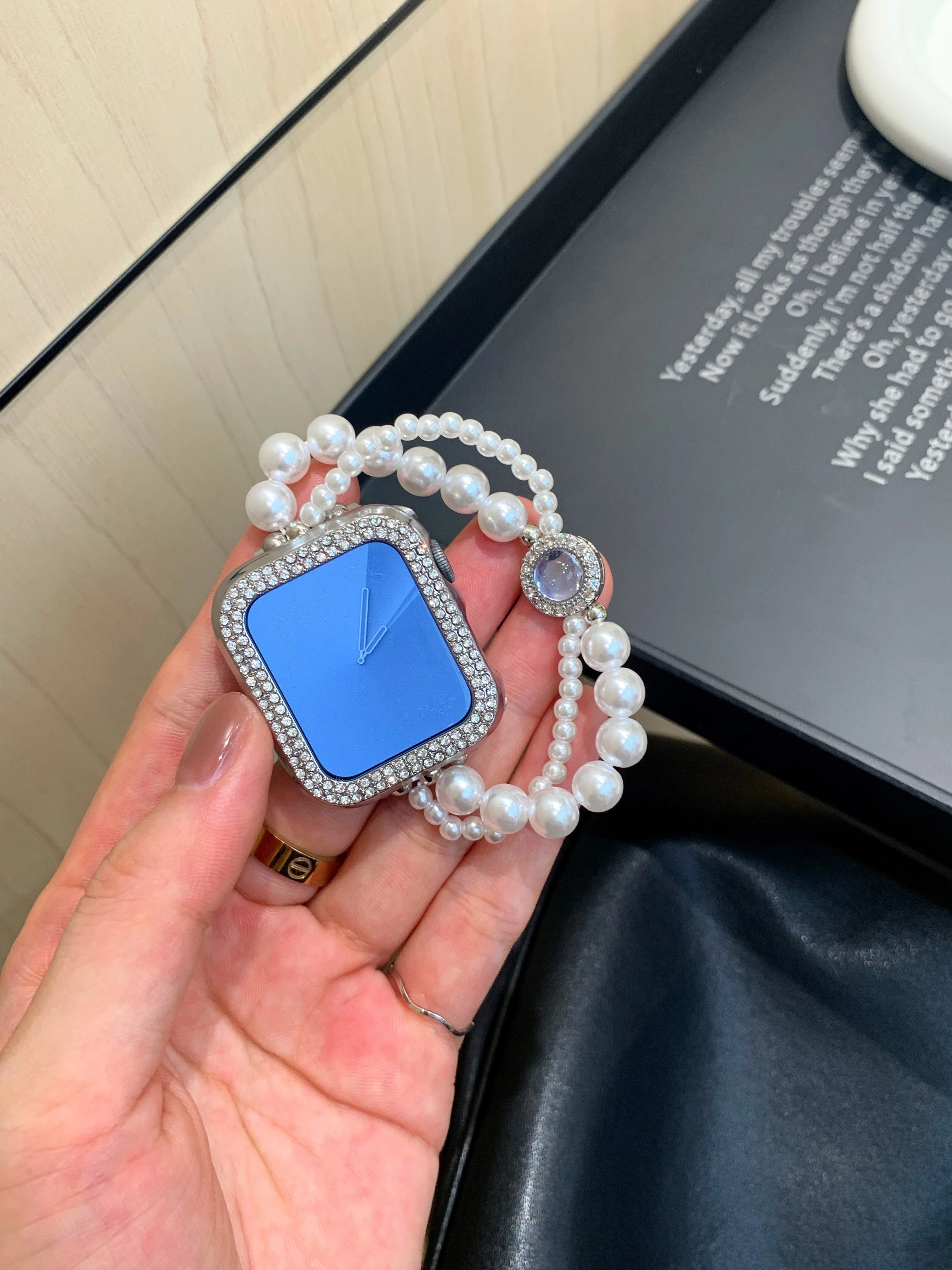 

Ремешок для iWatch Hailanbao с бусинами, совместимый с моделями 38 мм, 40 мм, 41 мм, 42 мм, 44 мм, 45 мм, 49 мм, стильный ремешок.