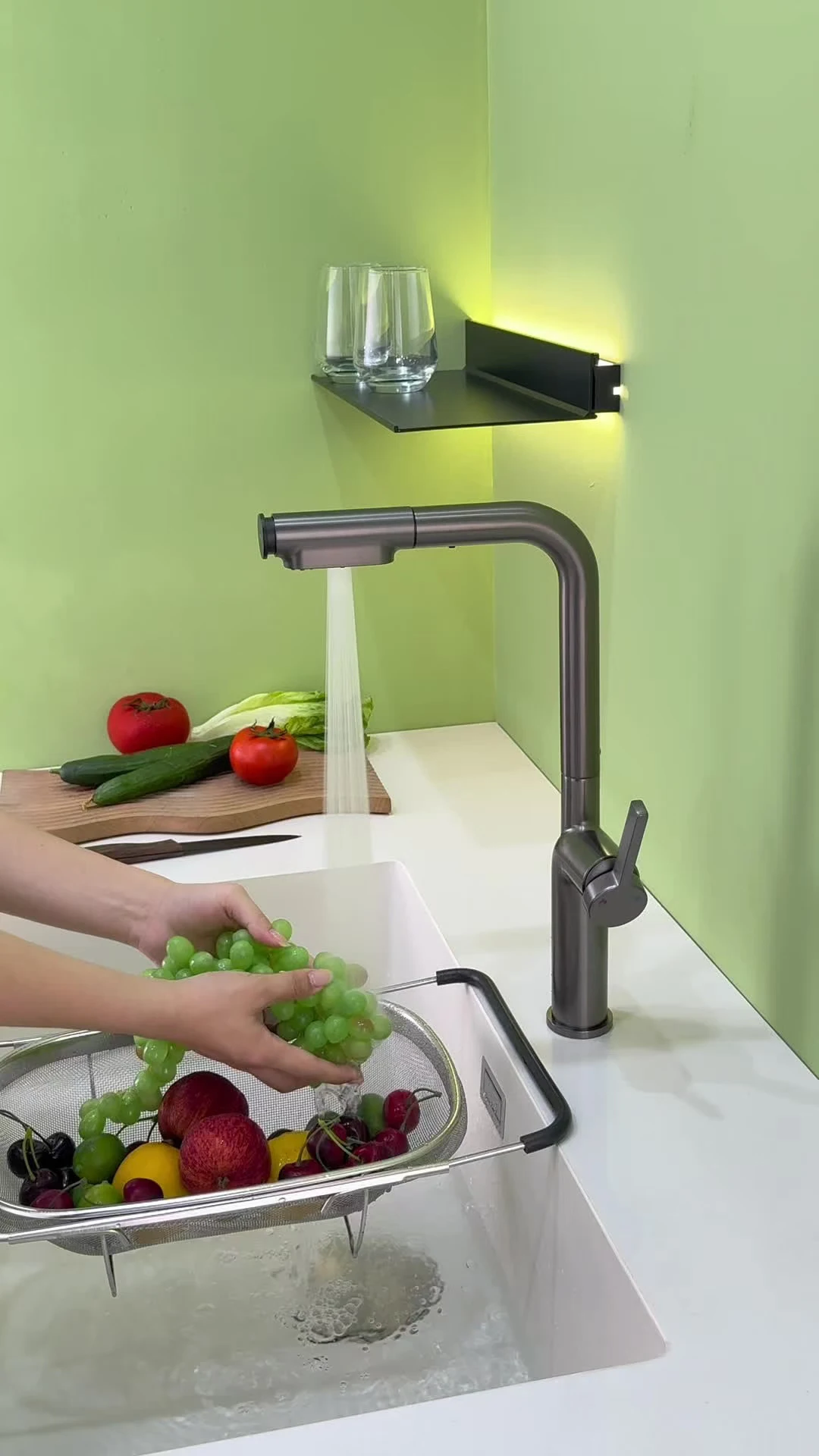 

New Fashion Gun-Gray Multi-Functional Kitchen Basin With Cold And Hot Water Pull-Out Faucet - Kitchen Faucet