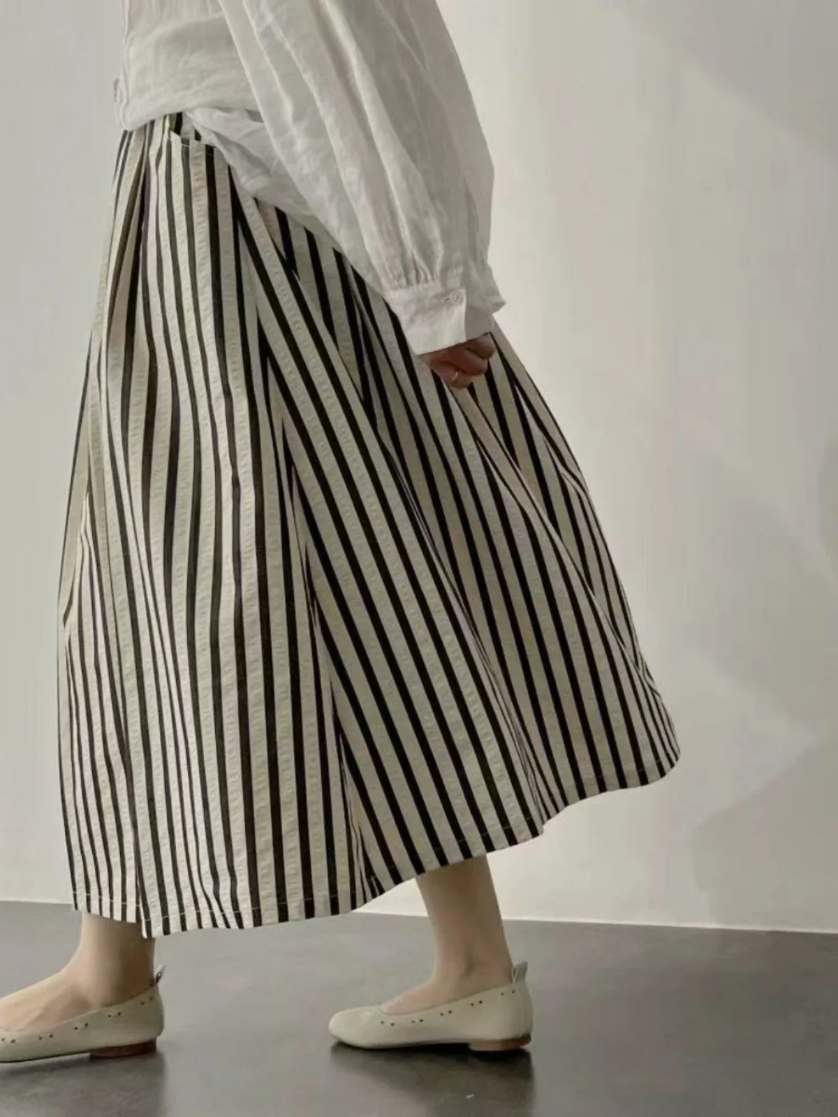 

Retro Textured Vertical Stripes A-Line Midi Skirt Women's Spring Summer Loose Lazy Sle Drapey Umbrella Skirt